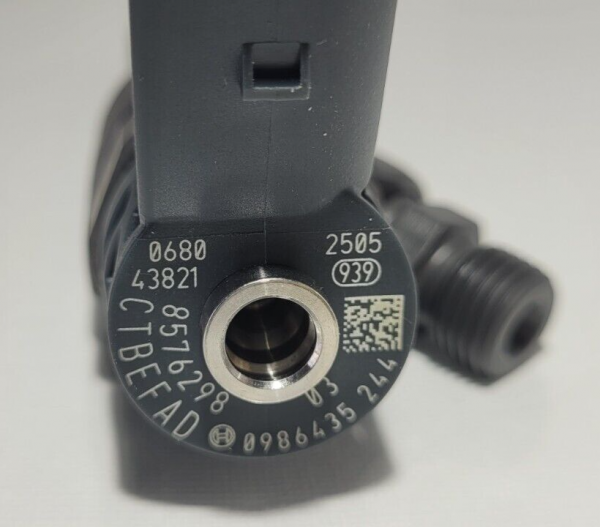 BOSCH COMMON RAIL DIESEL INJECTOR – 0445110616 - Image 5
